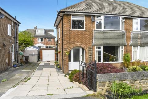 3 bedroom semi-detached house to rent, Manor Drive, Bingley, West Yorkshire, BD16