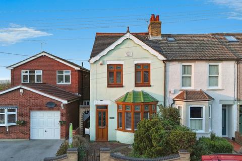 3 bedroom end of terrace house for sale, Hillcrest Road, Horndon-On-The-Hill, SS17