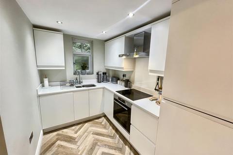 2 bedroom apartment for sale, Wake Green Road, Birmingham B13