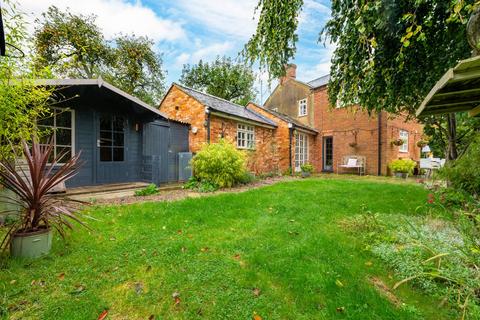 4 bedroom cottage for sale, Back Street, Thornborough, Buckingham, MK18