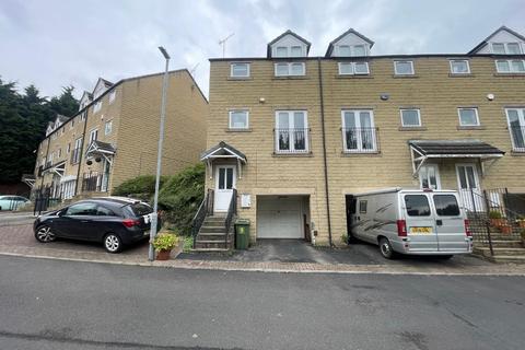 3 bedroom end of terrace house for sale, Sugar Lane, Dewsbury