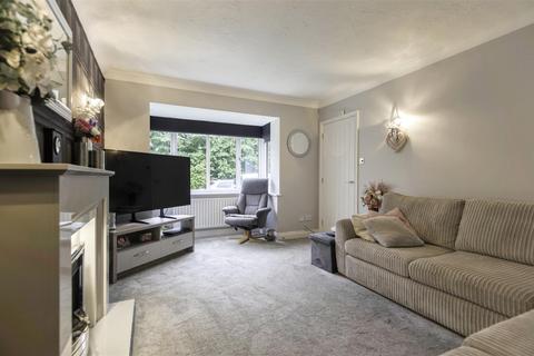 4 bedroom detached house for sale, Osprey close, Whittington