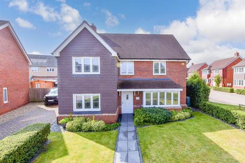 5 bedroom detached house for sale, Fullingpits Avenue, Maidstone, Kent