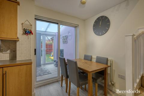 20 Baker Way, Witham, CM8 1UG