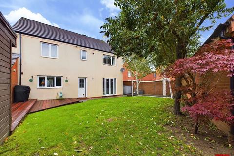 18 Carwardine Field, Abbeymead, Gloucester, GL4 5TX