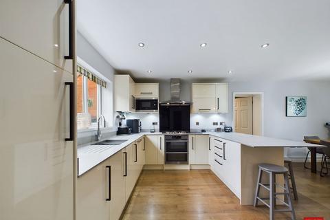 18 Carwardine Field, Abbeymead, Gloucester, GL4 5TX