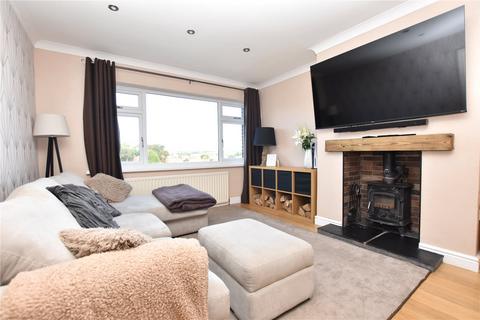 2 bedroom bungalow for sale, Woodhall Drive, Batley, West Yorkshire