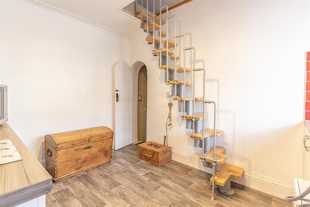 Kitchen/utility room