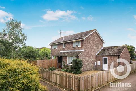 4 bedroom detached house for sale, Cranmer Avenue, North Wootton, King's Lynn