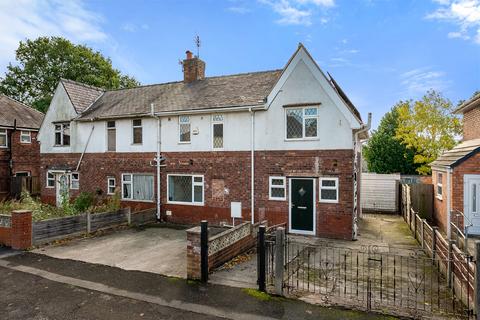 3 bedroom semi-detached house for sale, Hilton Crescent, Worsley, M28