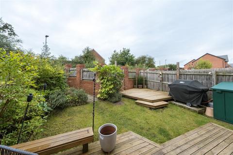 3 bedroom semi-detached house for sale, Whitchurch Road, Beeston