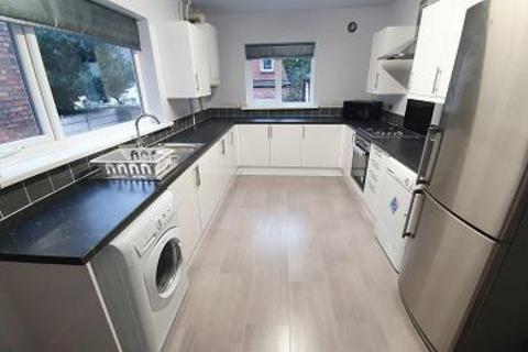 4 bedroom terraced house to rent, *£115pppw Exc bills* Harrington Drive, Lenton, NG7 1JH - UON