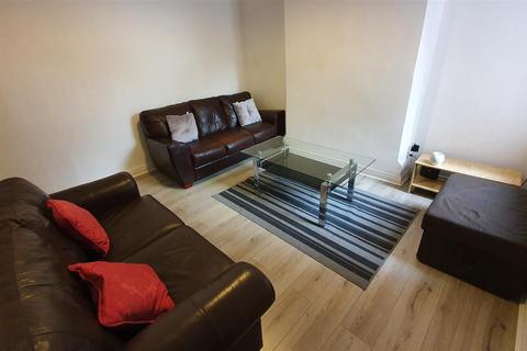 4 bedroom terraced house to rent, *£115pppw Exc bills* Harrington Drive, Lenton, NG7 1JH - UON