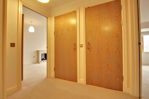 1 bedroom apartment for sale, Kleinwort Close, Hurst Place, RH16