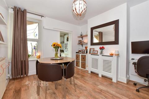 undefined, Ash Road, Newport, Isle of Wight