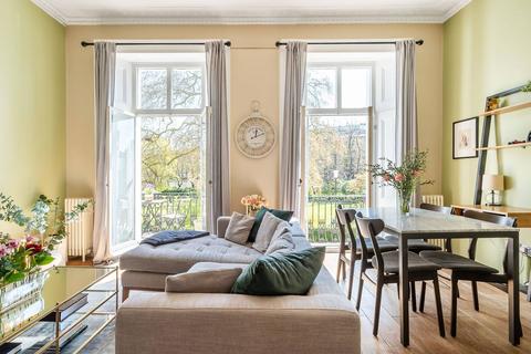 1 bedroom flat to rent, Royal Crescent, Holland Park, London, W11