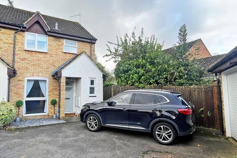 3 bedroom end of terrace house for sale, Chalkdown, Stevenage, SG2 7BG