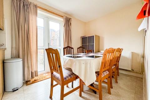 180 Coniston Road, Patchway, Bristol, BS34 5JX