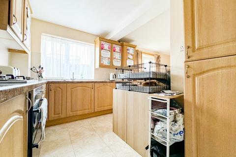 180 Coniston Road, Patchway, Bristol, BS34 5JX
