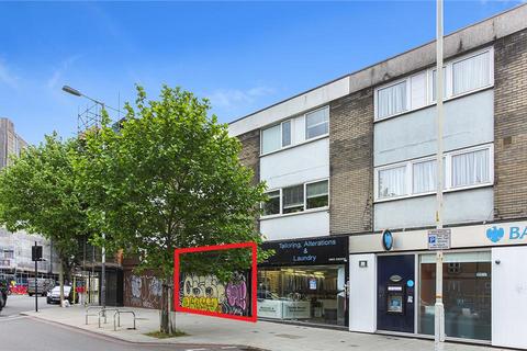 Childcare facility to rent, Tower Bridge Road, London SE1