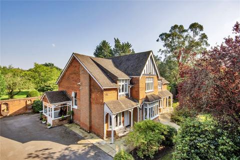 5 bedroom detached house for sale, Main Road, Westerham, Kent, TN16