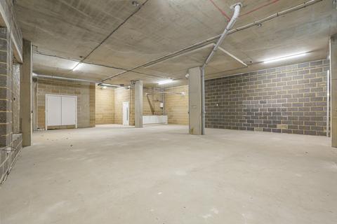 Industrial unit to rent, Hatcham Road, London SE15