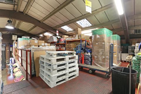 Industrial unit to rent, London SE5