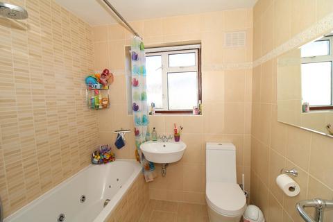 31 Bromley Gardens, Bromley, BR2 0ES
