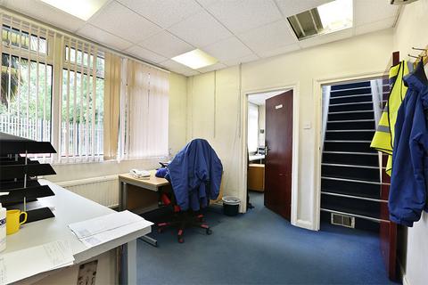 Industrial unit to rent, London SE26