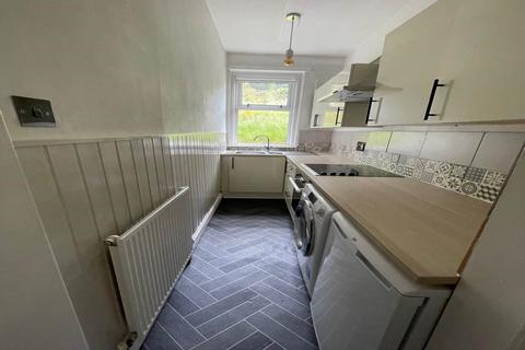 2 bedroom house to rent, Scott Street, Dundee,