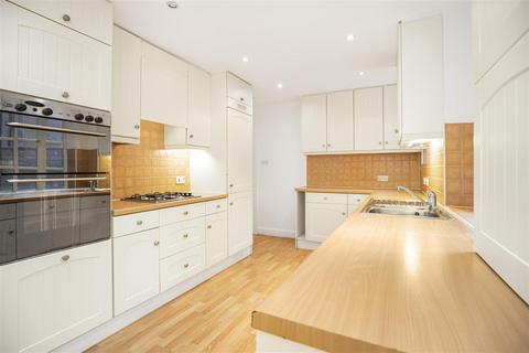 3 bedroom apartment to rent, Maida Vale, London W9