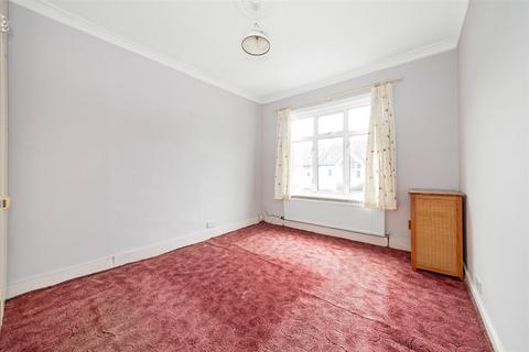 10 Foxley Gardens, Purley, CR8 2DQ