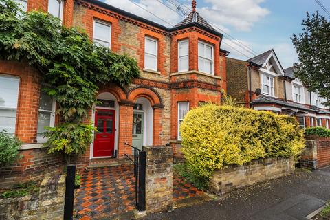 3 bedroom semi-detached house to rent, Springfield Road, Windsor, SL4