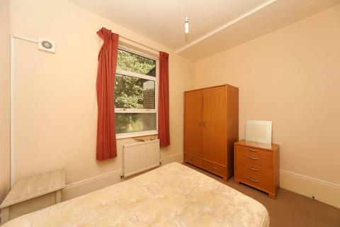 1 bedroom flat for sale, Oxford Road, London W5