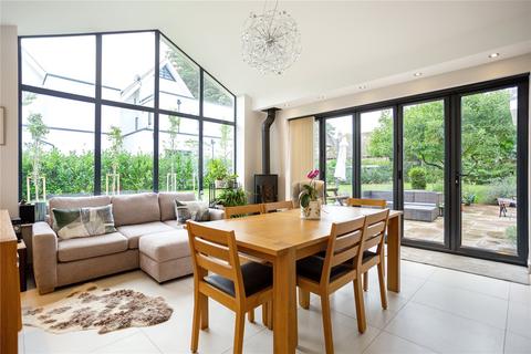21 Ravine Road, Canford Cliffs, Poole, BH13 7HT