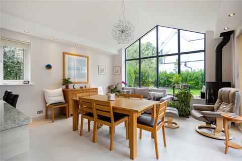 21 Ravine Road, Canford Cliffs, Poole, BH13 7HT
