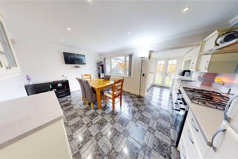 27 Lower Crescent, Linford, Stanford-le-hope, SS17 0QJ