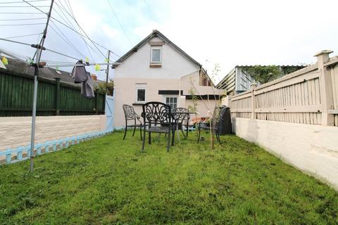 3 bedroom end of terrace house for sale, Aberkenfig, Bridgend CF32