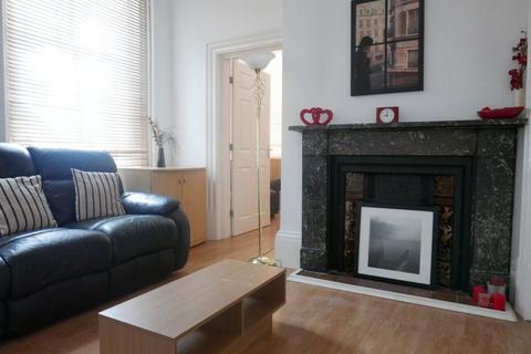 1 bedroom flat to rent, 1 Victoria Chambers, Hull, HU1 1XR