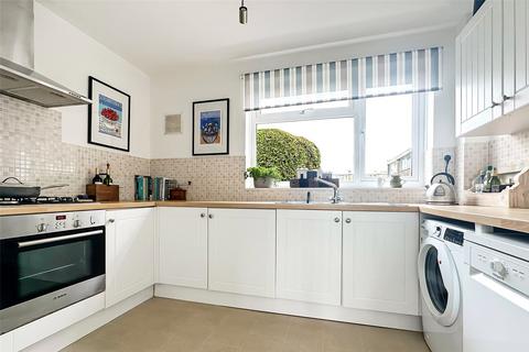 4 Ashwood Drive, Rustington, Littlehampton, BN16 3EP