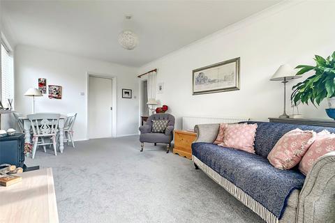 4 Ashwood Drive, Rustington, Littlehampton, BN16 3EP