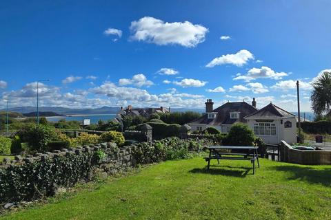 1 bedroom flat for sale, Porthmadog Road, Criccieth