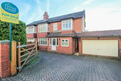 4 bedroom semi-detached house for sale, Batley Road, Wakefield WF2