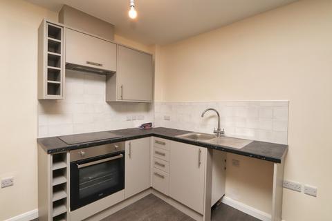 2 bedroom flat for sale, Liverpool Road, Cadishead, M44