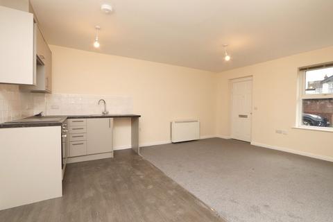 2 bedroom flat for sale, Liverpool Road, Cadishead, M44