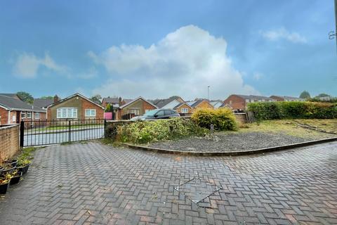 4 bedroom detached bungalow for sale, Hawthorne Way, Shafton, S72