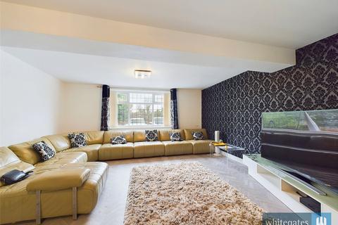 4 bedroom detached house for sale, Bude Road, Bradford, West Yorkshire, BD5