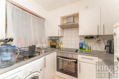 1 bedroom ground floor flat for sale, Hickory Close, Edmonton, N9