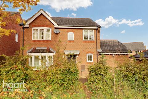 4 bedroom detached house for sale, Barnet Close, Milton Keynes