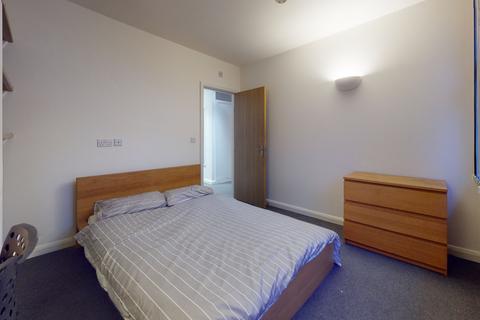 4 bedroom flat to rent, Leicester LE1